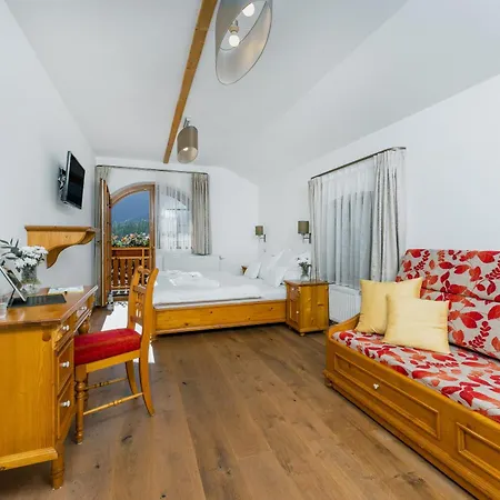 Happy Superior Gasthuis Špindlerŭv Mlýn