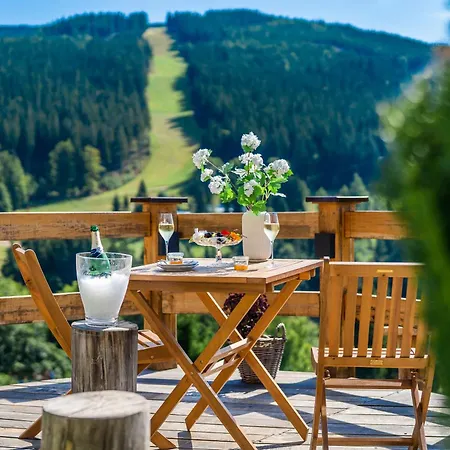 Happy Superior Gasthuis 3*