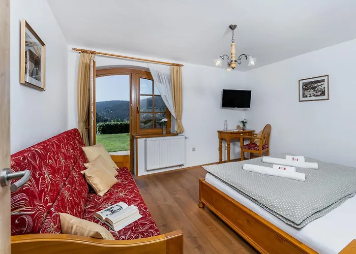 ゲストハウス Happy Superior 3*